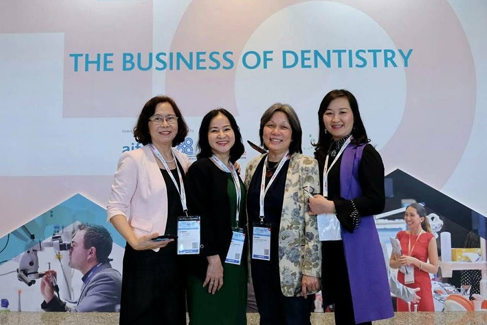 Cập nhật kiến thức y khoa liên tục tại các hội thảo và khóa tập huấn RHM chính quy