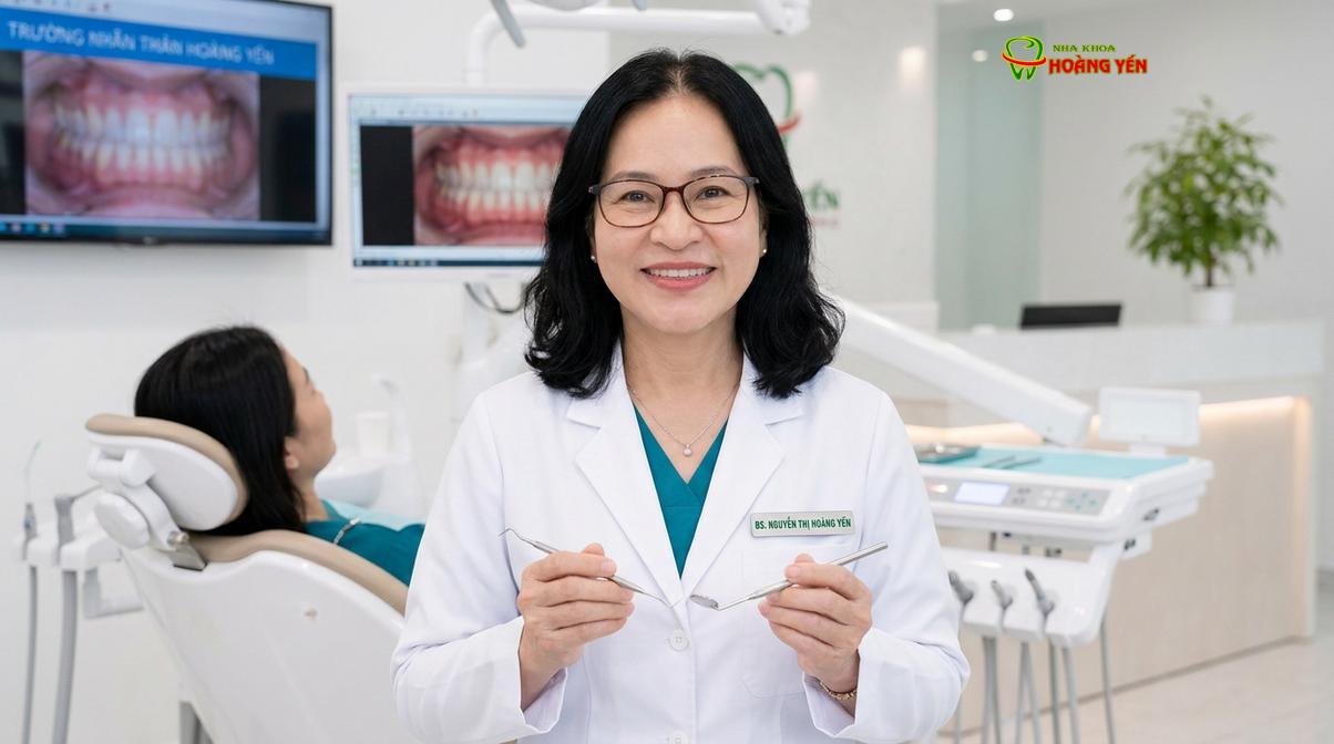 BS. Nguyễn Thị Hoàng Yến trực tiếp thăm khám và tư vấn phác đồ chỉnh nha chuyên sâu tại Nha Khoa Hoàng Yến.